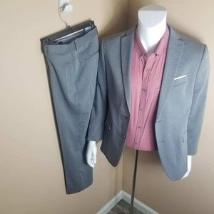 ZARA MAN Gray Suit